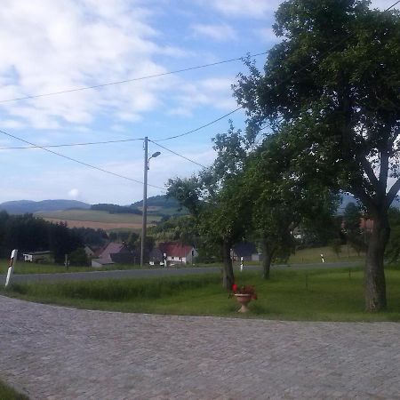 -Am Fuss Zum Zittauer Gebirge- Leilighet Hainewalde Eksteriør bilde
